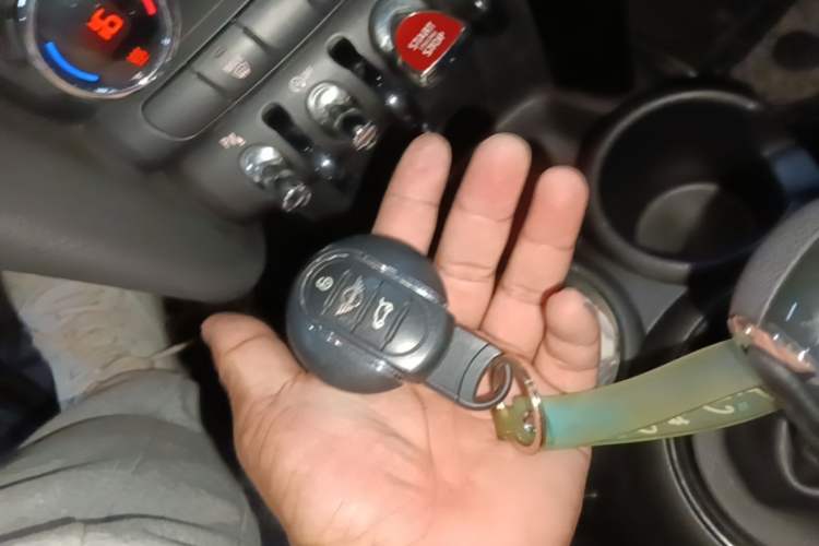 Used MINI 2019 1.5T COOPER Artist Vehicle Key