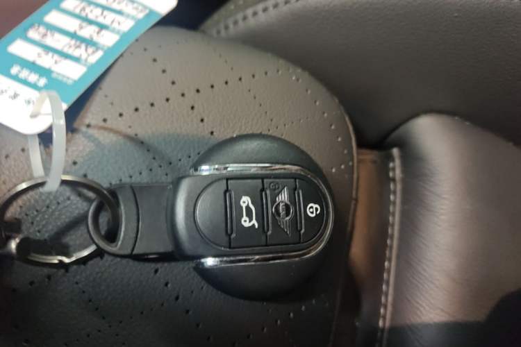 Used MINI 2019 1.5T COOPER Artist Five-Door Edition Vehicle Key