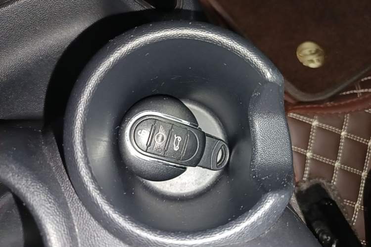 Used MINI 2019 1.5T ONE PLUS Vehicle Key