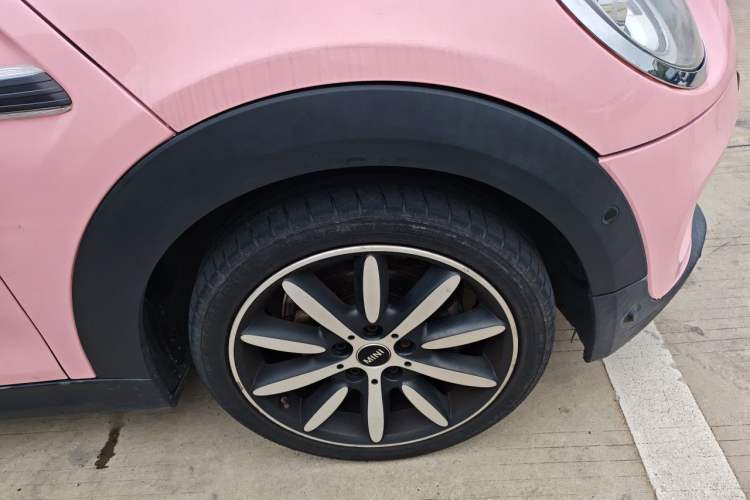 Used MINI 2019 1.5T COOPER CABRIO Artist Right Front Wheel Hub