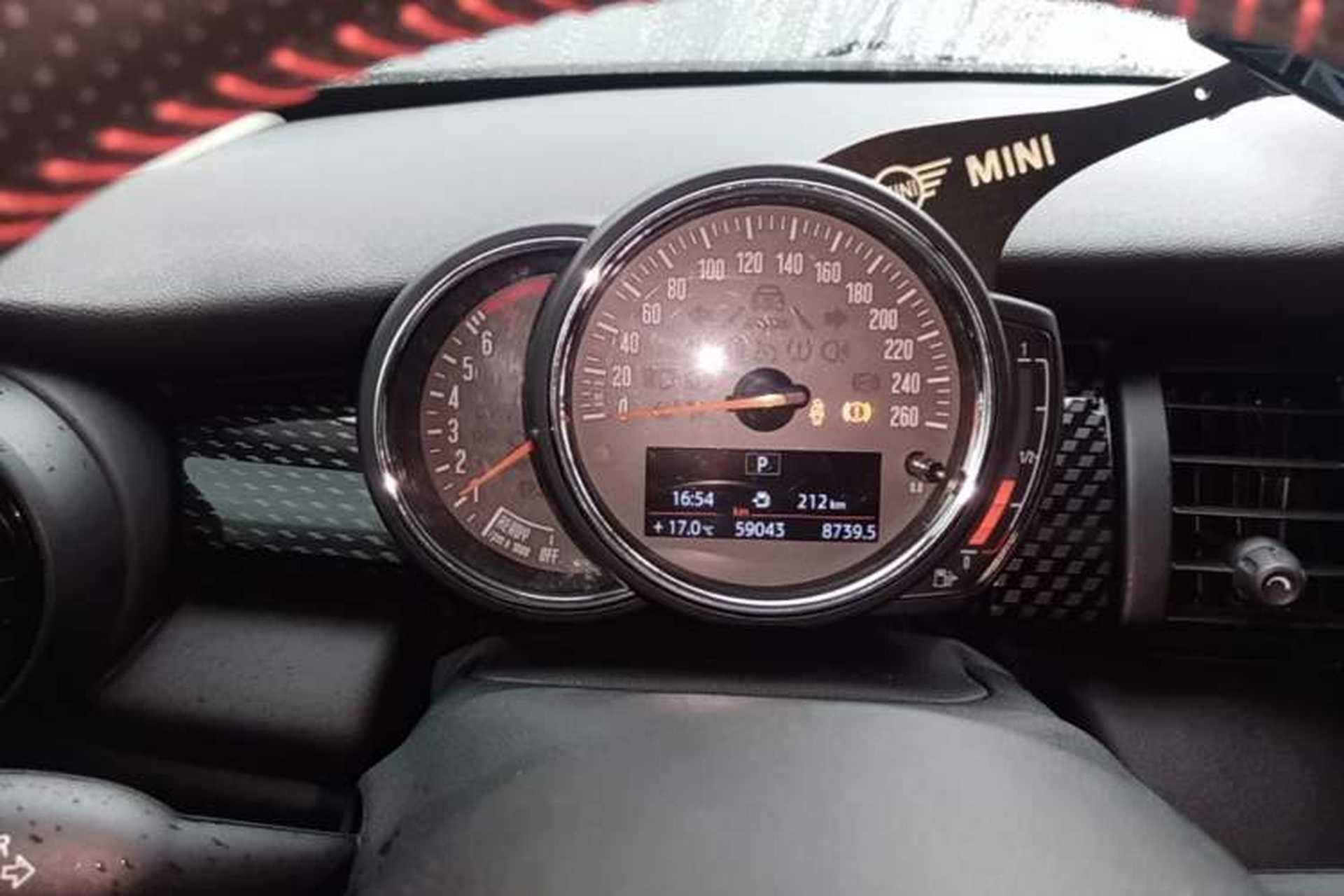 Used MINI 2019 2.0T COOPER S Classic Edition Five-Door Model Instrument Cluster