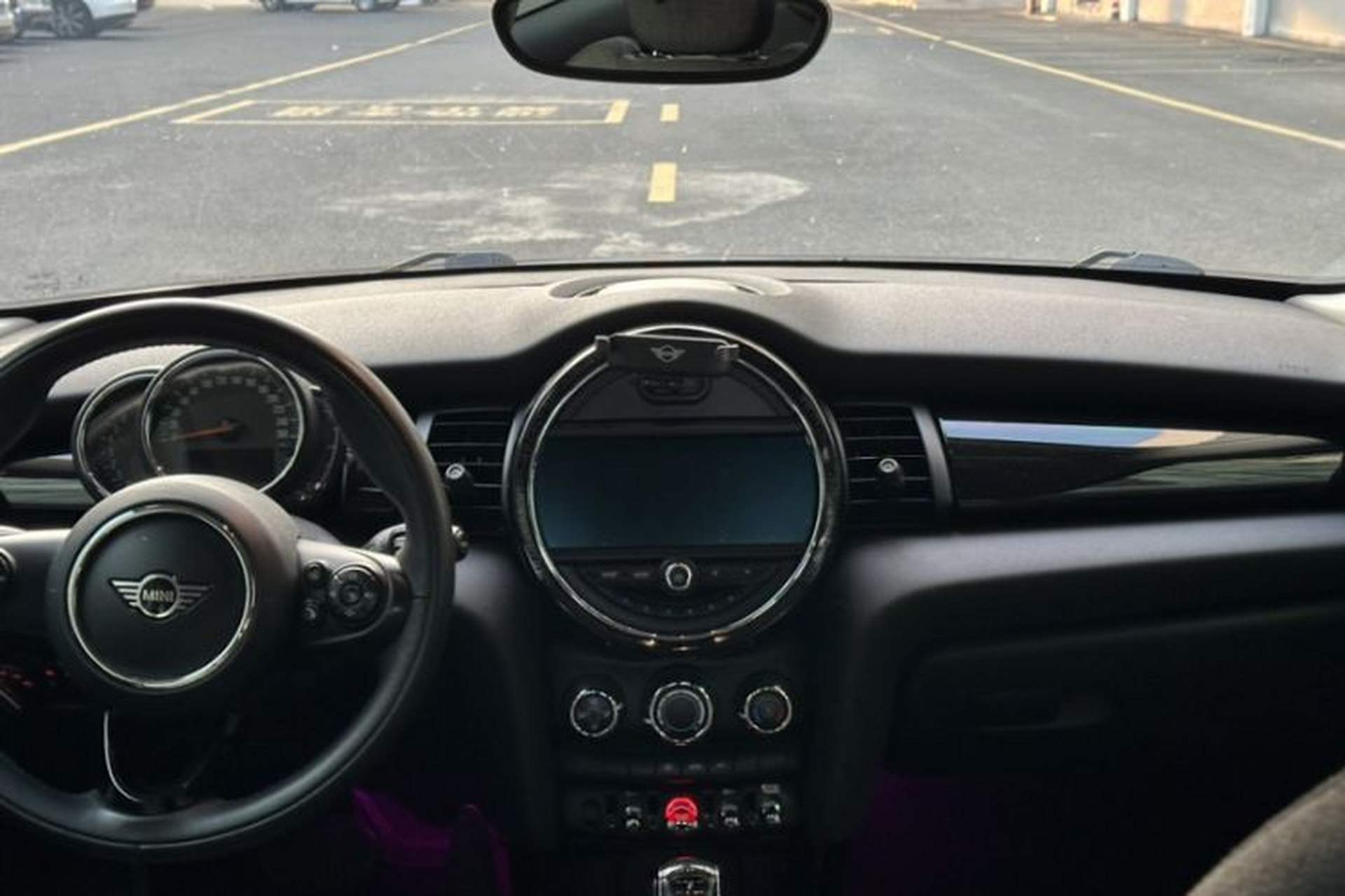 Used MINI 2019 1.5T COOPER Classic Edition Interior 1