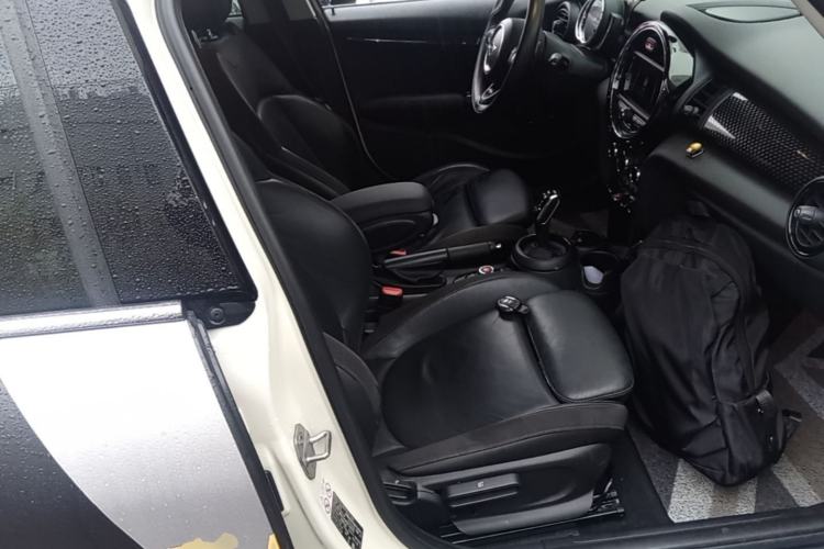 Used MINI 2019 2.0T COOPER S Classic Edition Five-Door Model Right Front Seat