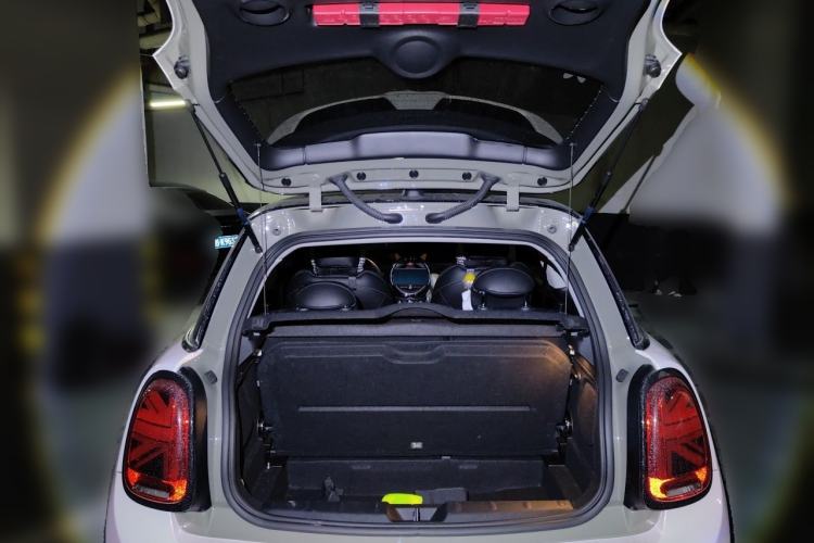 Used MINI 2019 1.5T COOPER Classic Edition Trunk