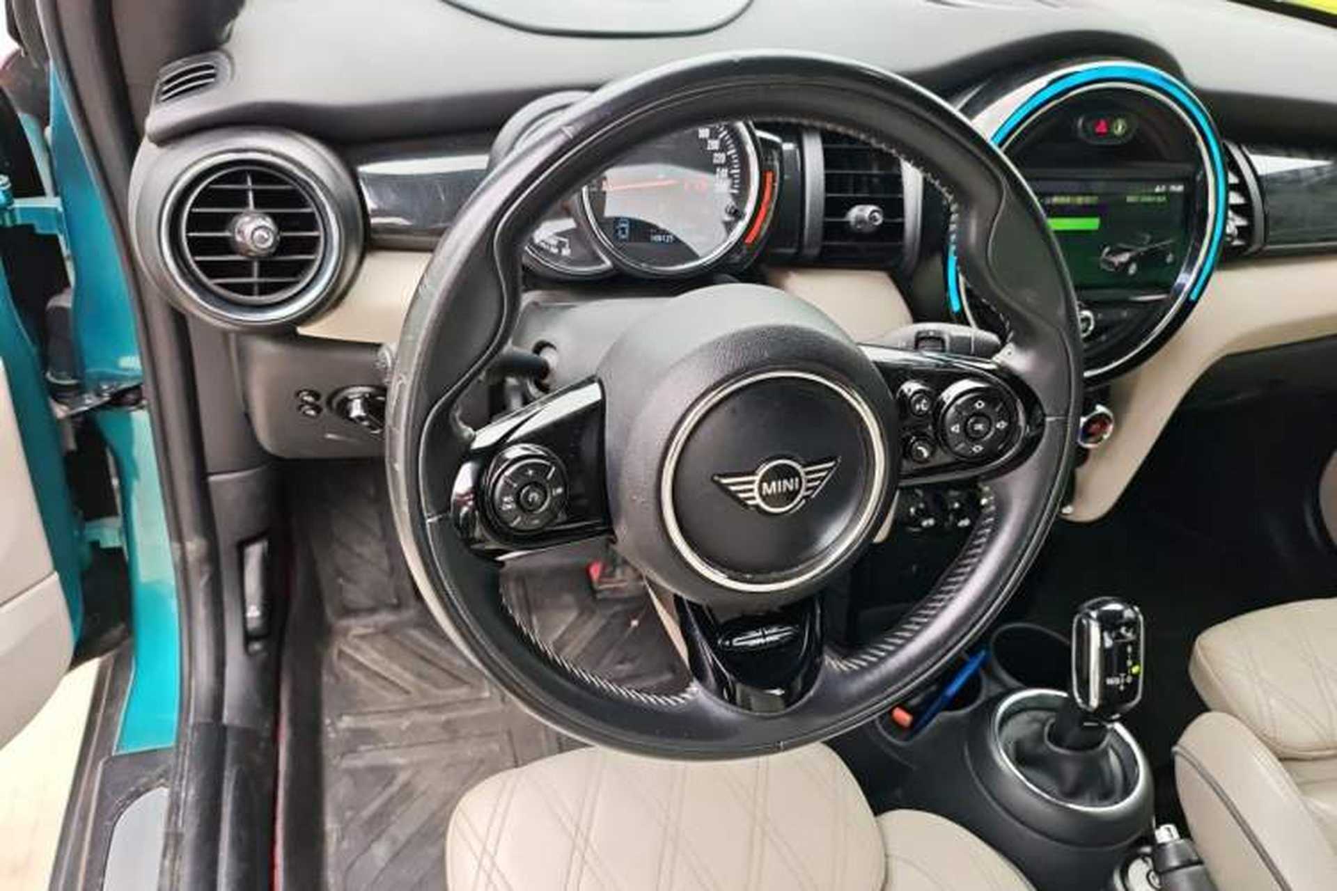 Used MINI 2019 1.5T COOPER CABRIO Artist Steering Wheel