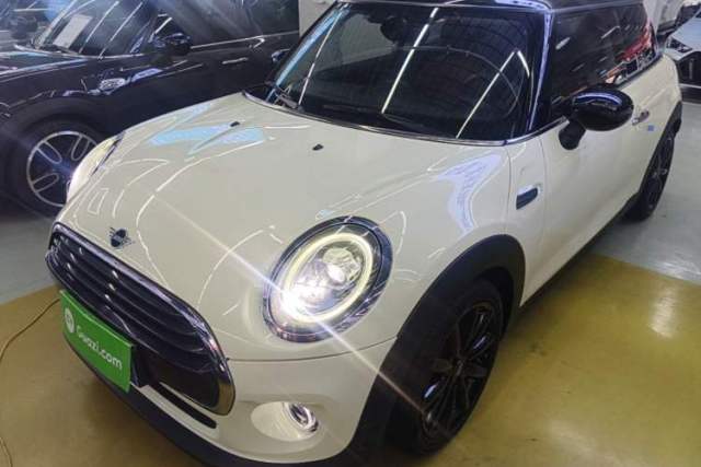 Used MINI 2019 1.5T COOPER Artist