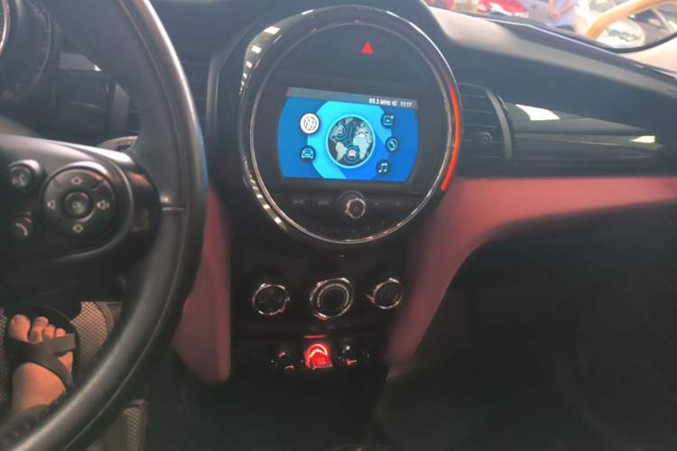 Used MINI 2019 1.5T ONE PLUS Audio And AC Panel