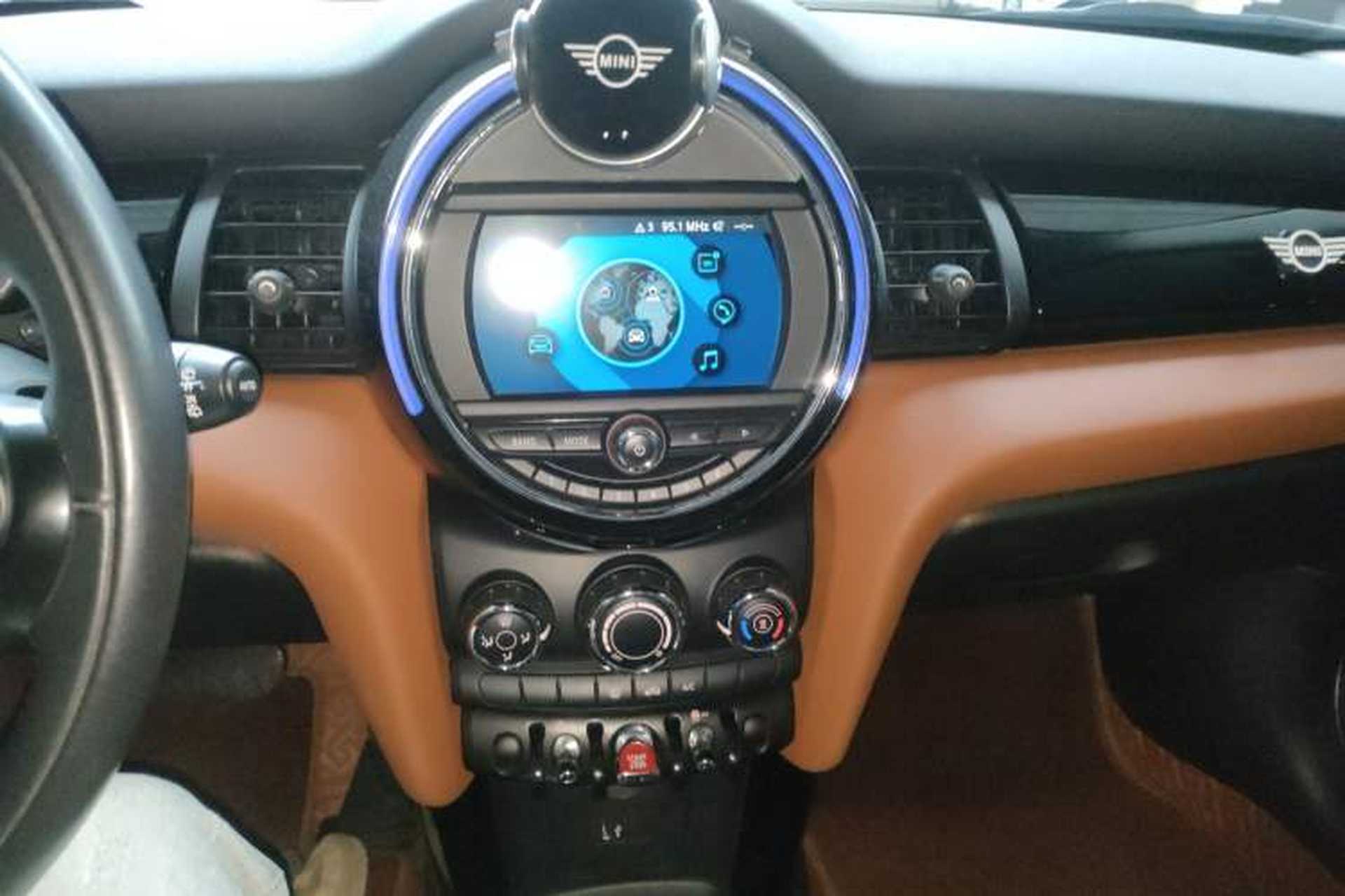 Used MINI 2019 1.5T ONE PLUS Audio And AC Panel