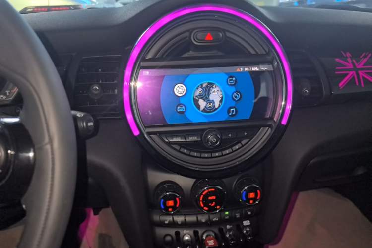Used MINI 2019 1.5T COOPER Artist Audio And AC Panel