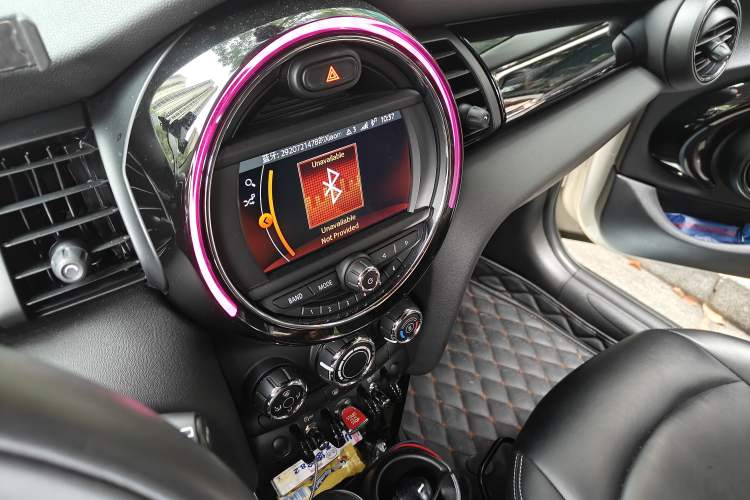 Used MINI 2019 1.5T ONE PLUS Five-Door Edition Audio And AC Panel