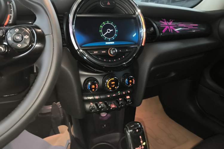 Used MINI 2019 1.5T COOPER Artist Audio And AC Panel