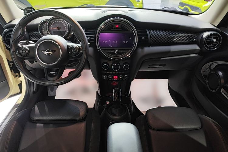 Used MINI 2019 2.0T COOPER S Classic Edition Center Console