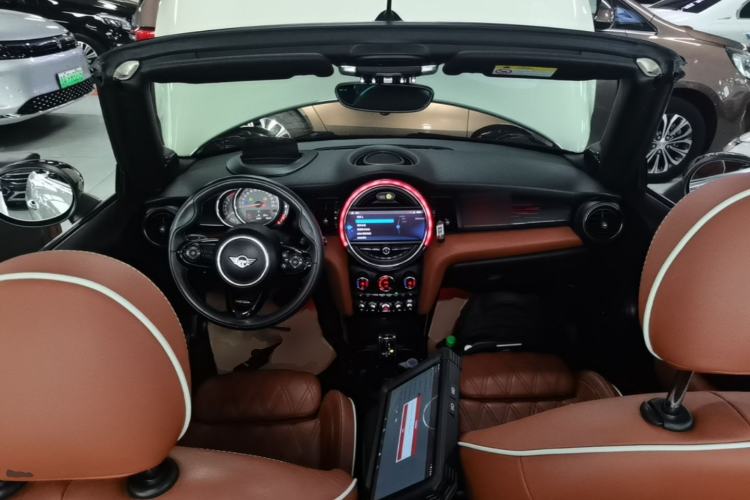 Used MINI 2019 1.5T COOPER CABRIO Artist Center Console