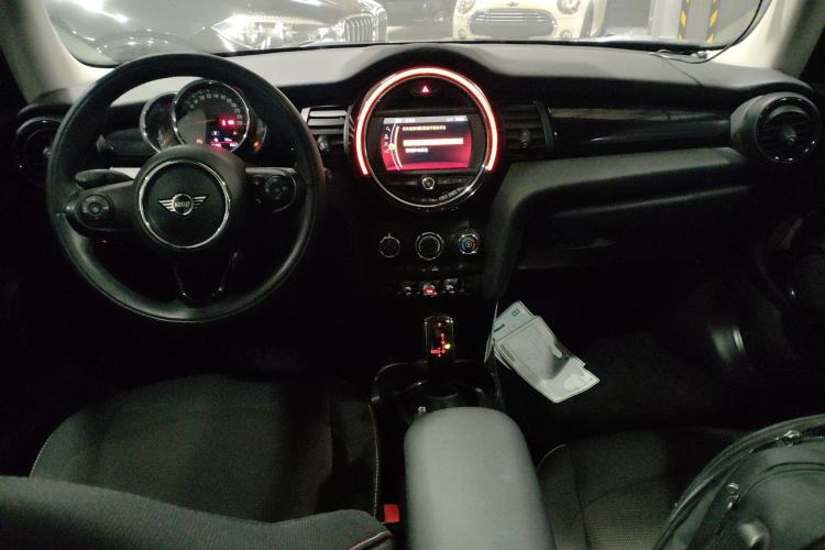 Used MINI 2019 1.5T ONE PLUS Center Console
