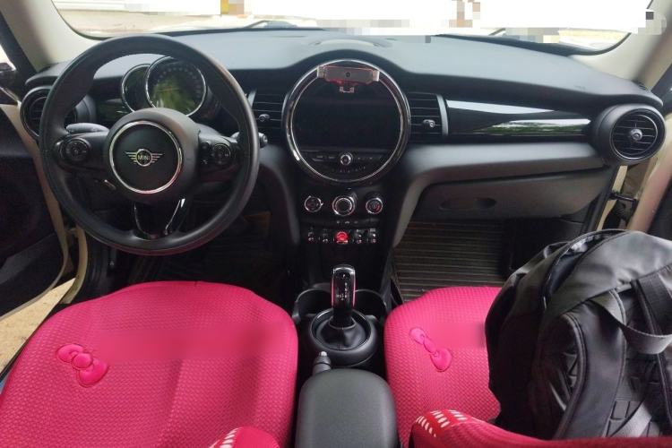 Used MINI 2019 1.5T COOPER Classic Edition Center Console