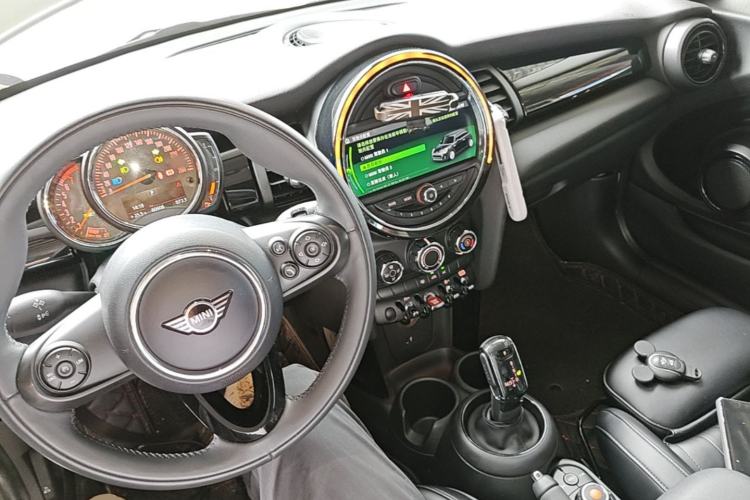 Used MINI 2019 1.5T COOPER Classic Edition Center Console