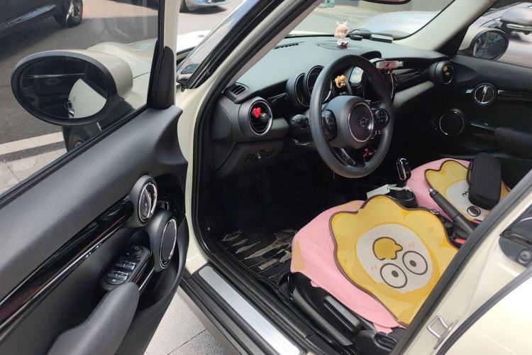 Used MINI 2019 1.5T ONE PLUS Five-Door Edition Driver Seat