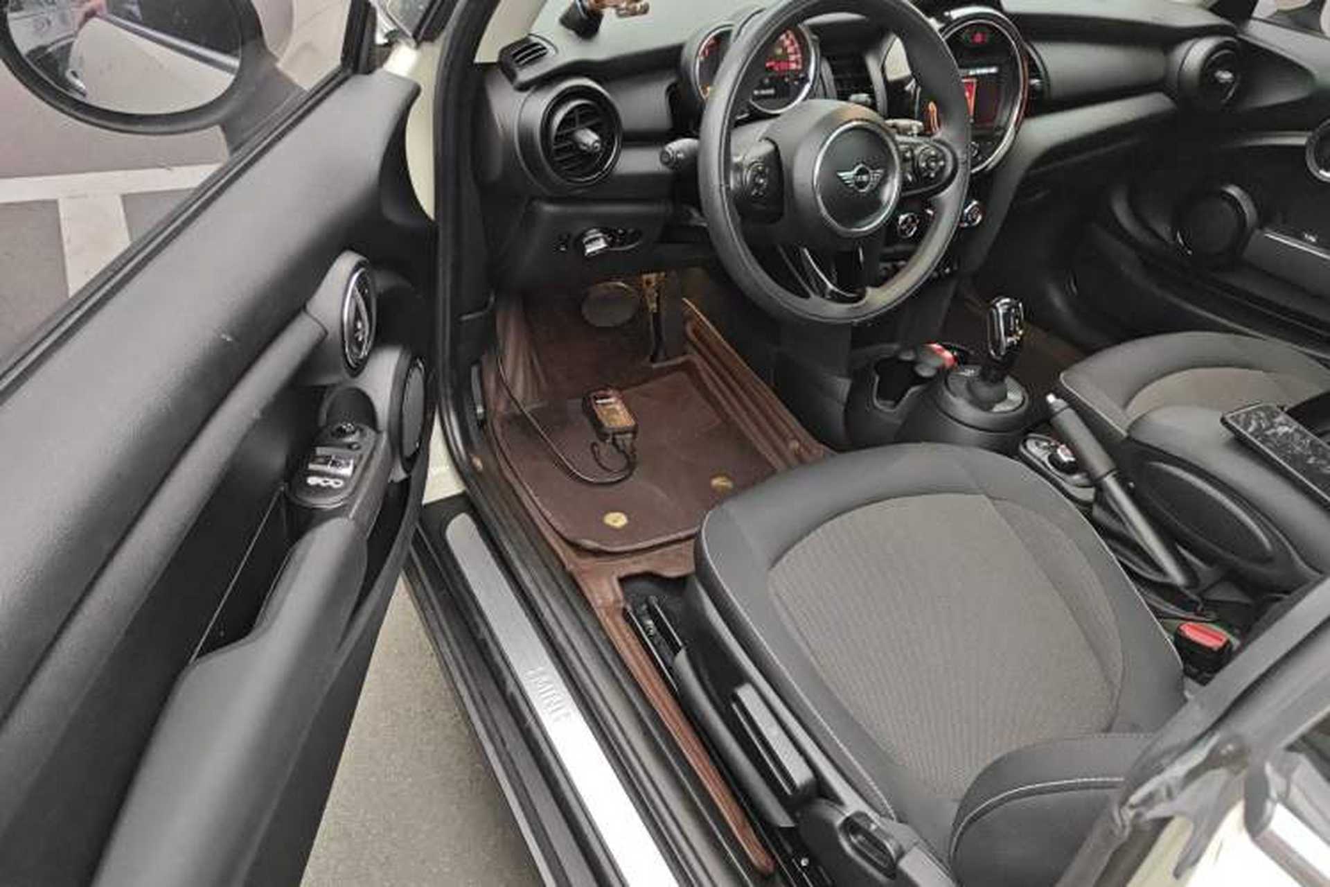 Used MINI 2019 1.5T ONE Driver Seat