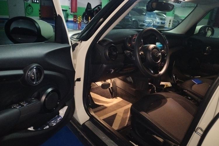 Used MINI 2019 1.5T ONE Five-Door Edition Driver Seat