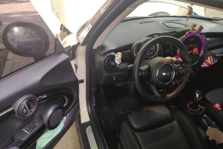 Used MINI 2019 2.0T COOPER S Classic Edition Driver Seat