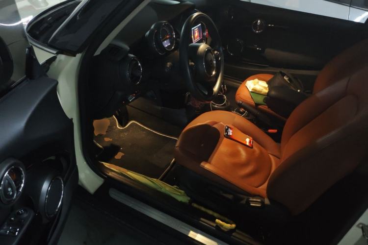 Used MINI 2019 1.5T ONE PLUS Driver Seat