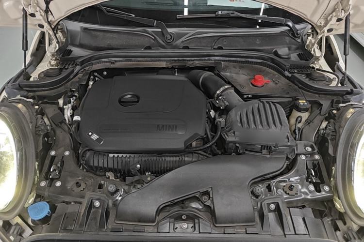 Used MINI 2019 2.0T COOPER S Racing Driver Engine Bay
