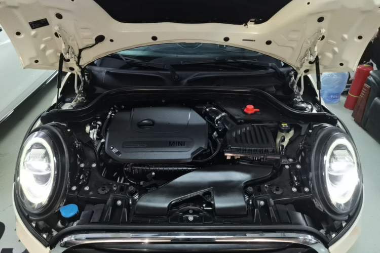 Used MINI 2019 1.5T COOPER CABRIO Artist Engine Bay