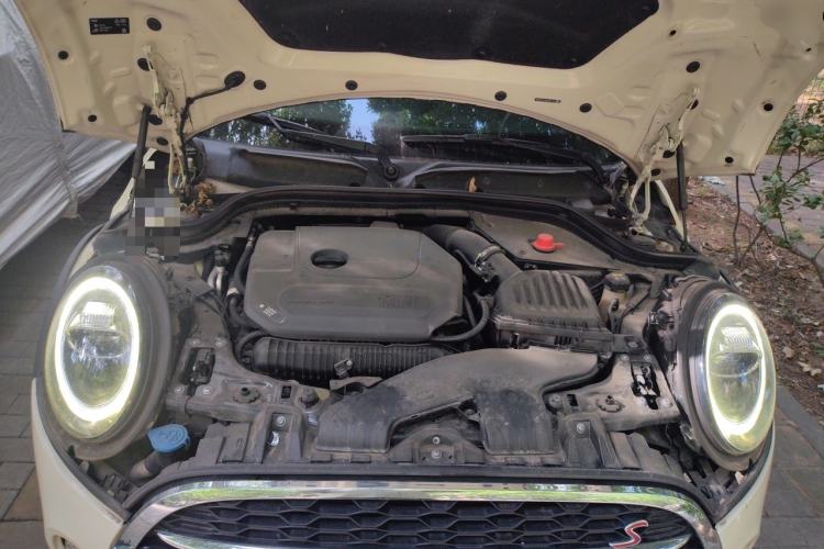 Used MINI 2019 2.0T COOPER S Classic Edition Engine Bay