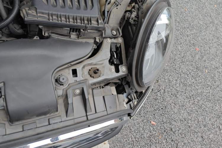 Used MINI 2019 1.5T ONE PLUS Five-Door Edition Engine Bay Left