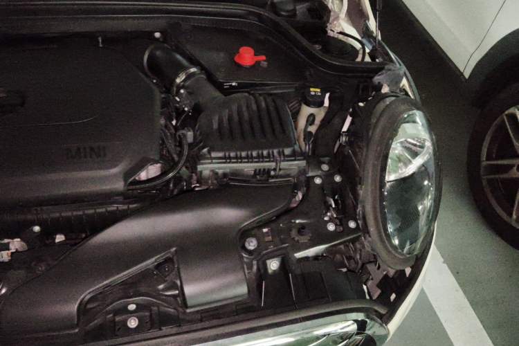 Used MINI 2019 1.5T ONE PLUS Five-Door Edition Engine Bay Left