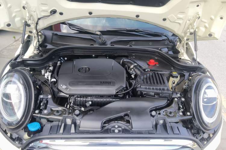 Used MINI 2019 1.5T COOPER Artist Engine Bay
