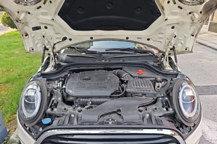 Used MINI 2019 1.5T COOPER Classic Edition Five-Door Version Engine Bay