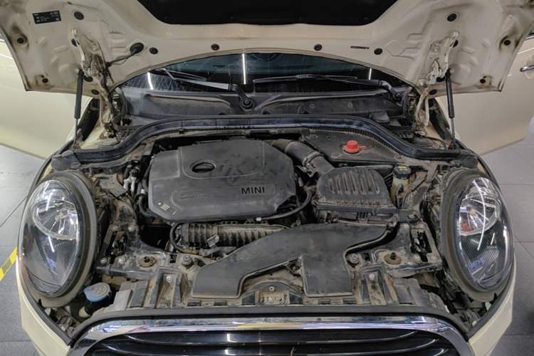 Used MINI 2019 1.5T ONE Five-Door Edition Engine Bay