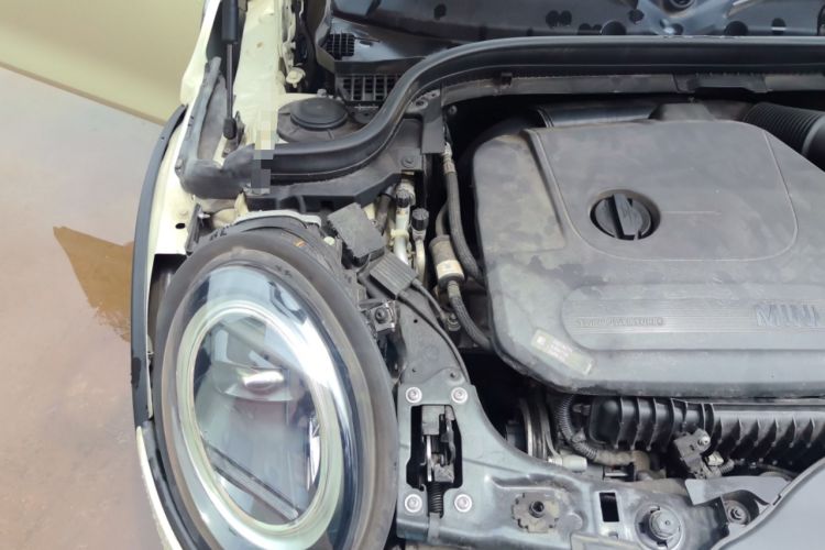 Used MINI 2019 1.5T ONE PLUS Five-Door Edition Engine Bay Right