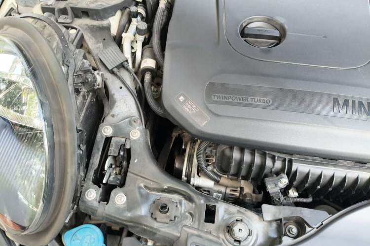 Used MINI 2019 1.5T ONE Engine Bay Right