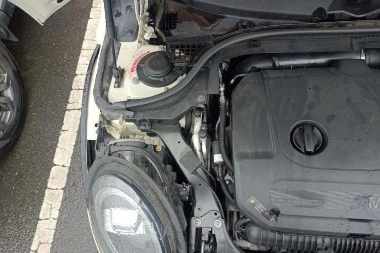 Used MINI 2019 2.0T COOPER S Artist Five-Door Edition Engine Bay Right