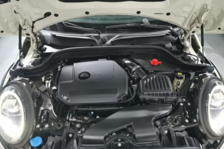 Used MINI 2019 1.5T COOPER Classic Edition Five-Door Version Engine Bay