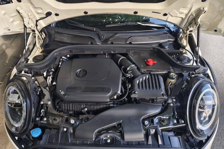 Used MINI 2019 2.0T COOPER S Classic Edition Engine Bay