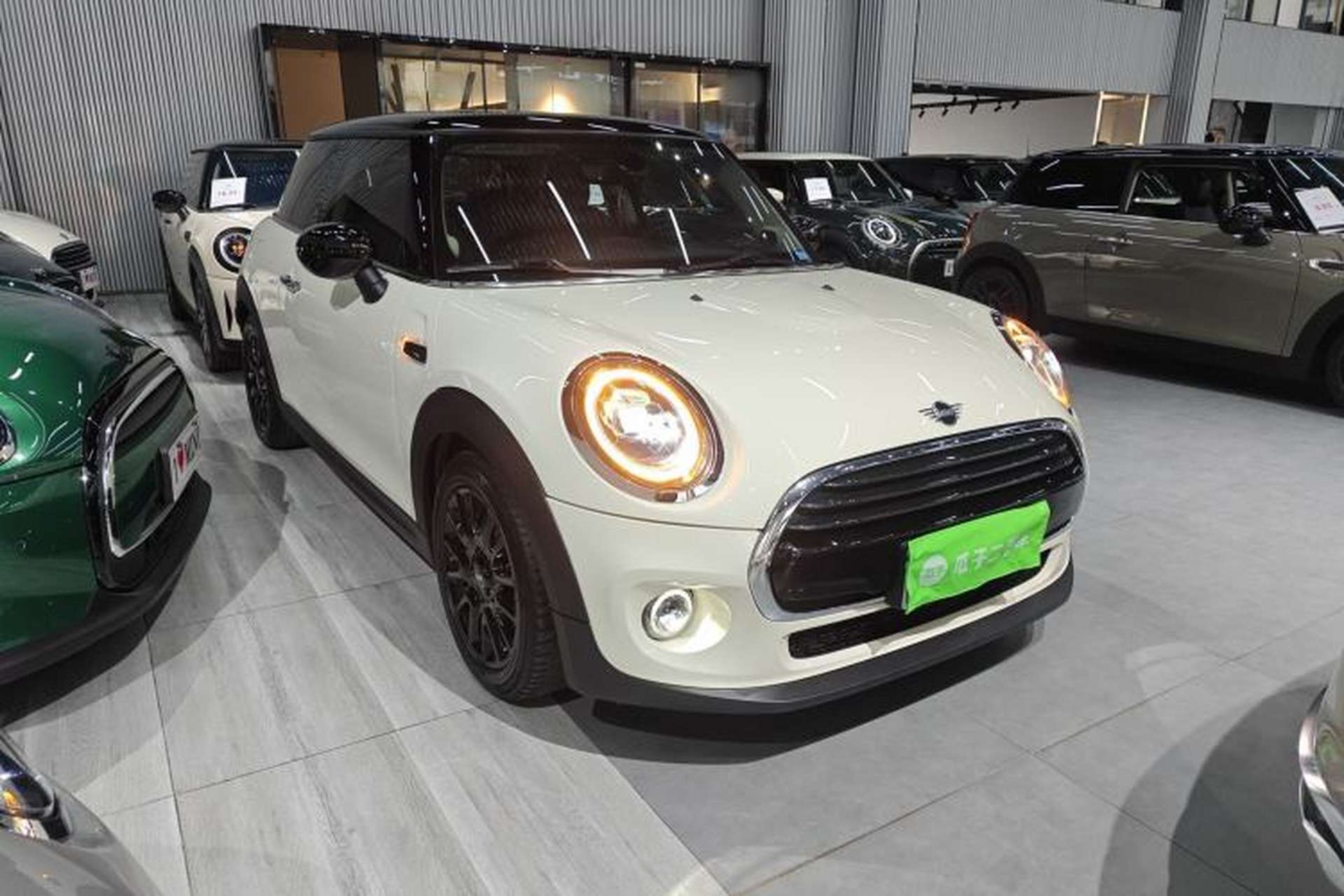 Used MINI 2019 1.5T COOPER Classic Edition Exterior 1