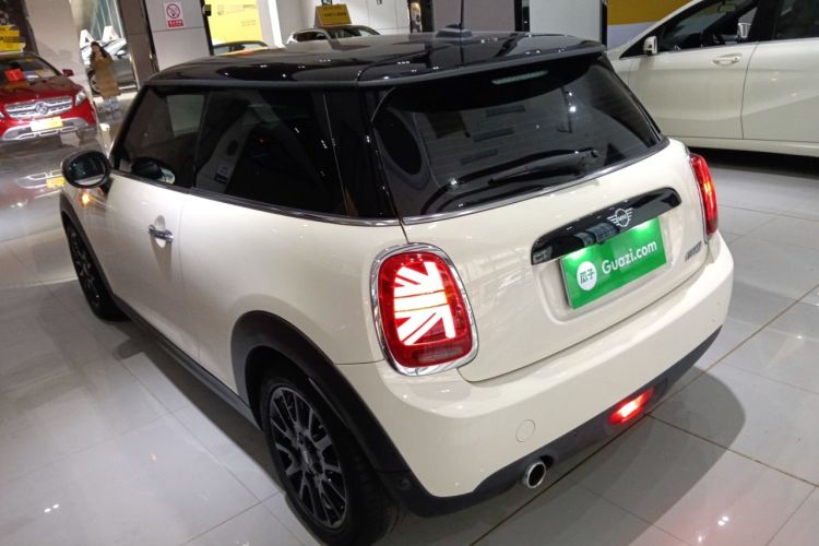 Used MINI 2019 1.5T COOPER Classic Edition Exterior 2