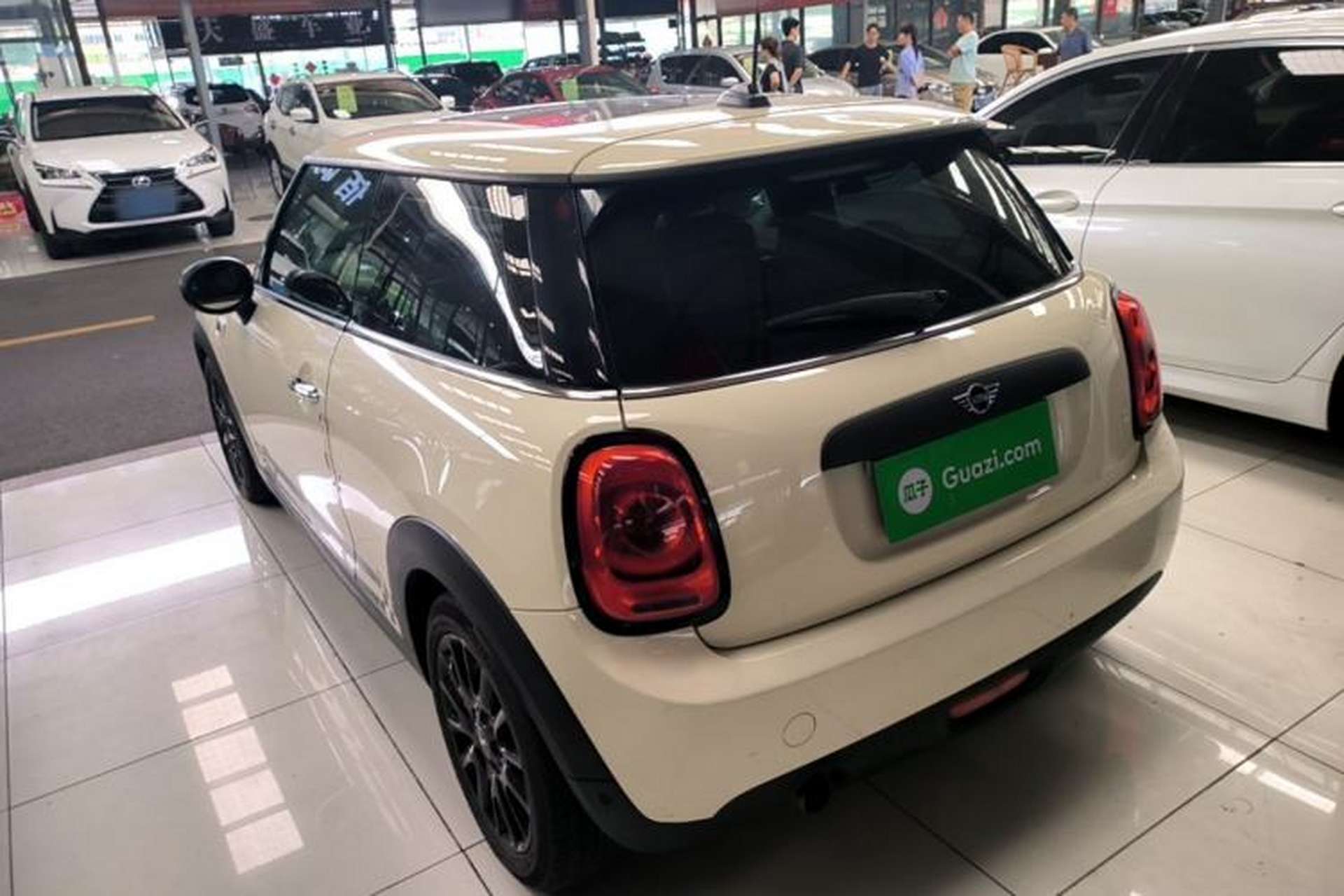 Used MINI 2019 1.5T ONE PLUS Exterior 2