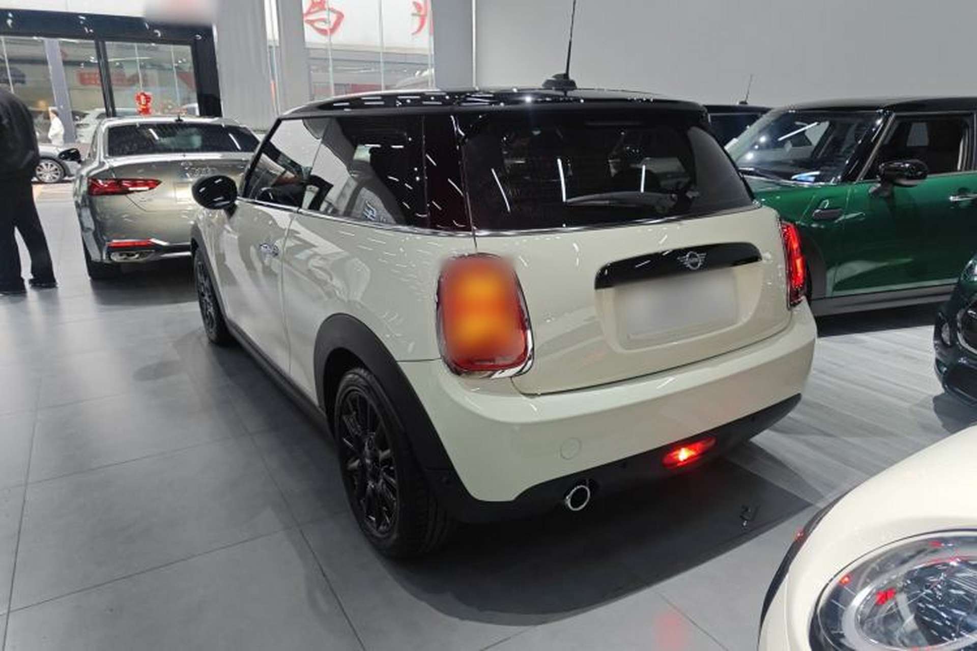 Used MINI 2019 1.5T COOPER Classic Edition Exterior 2