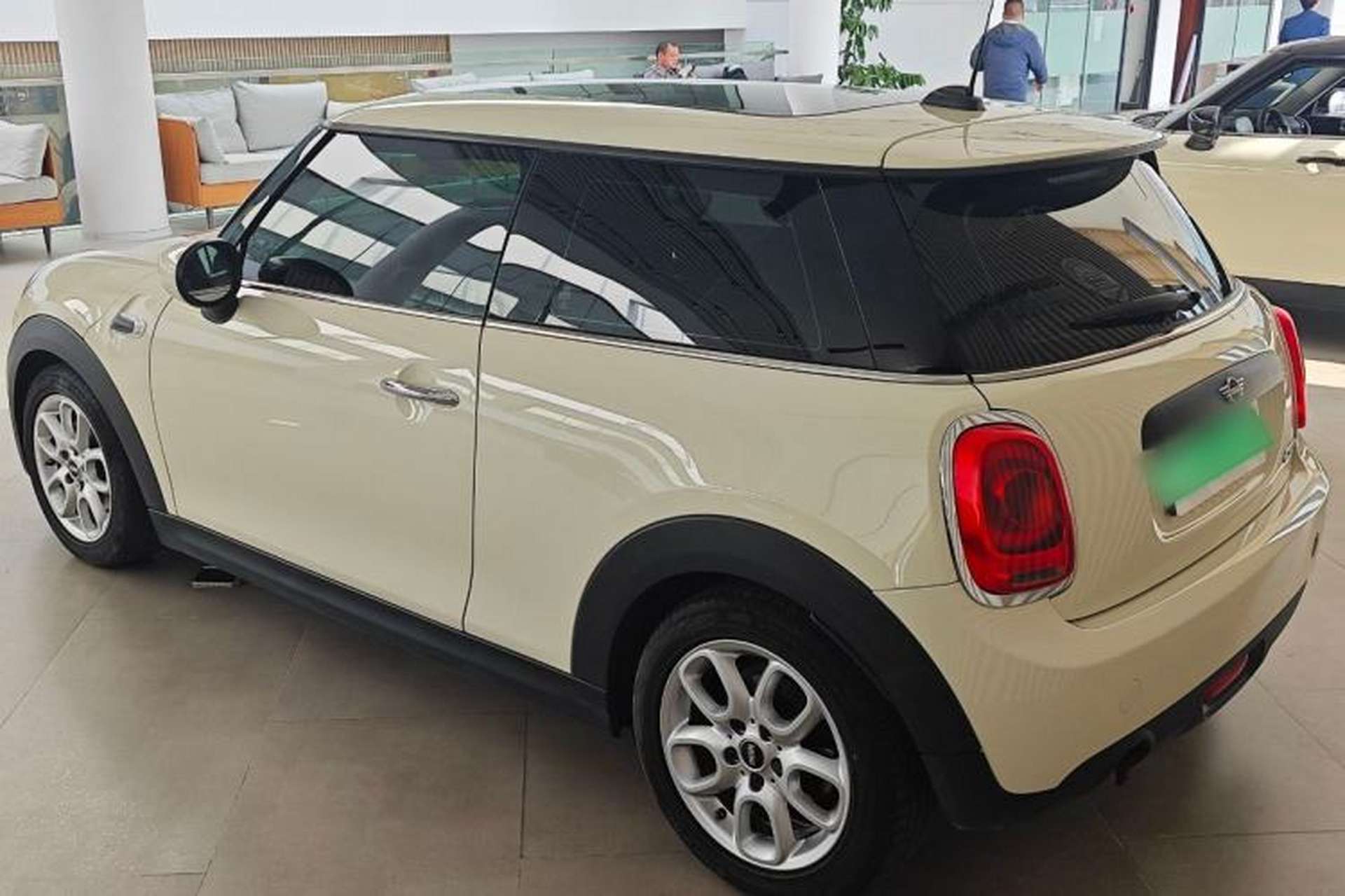 Used MINI 2019 1.5T ONE Exterior 2