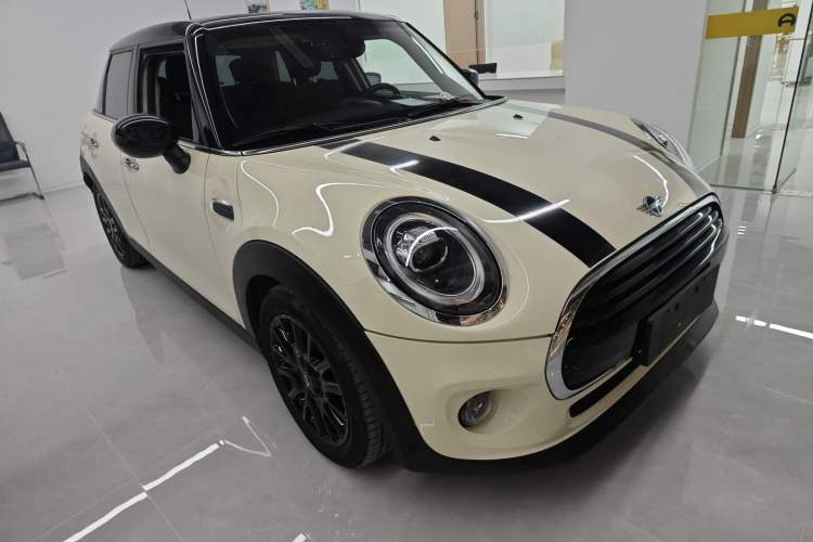 Used MINI 2019 1.5T COOPER Classic Edition Five-Door Version Exterior 2