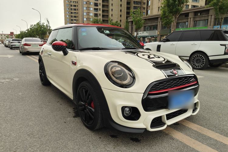 Used MINI 2019 1.5T COOPER Racing Driver Exterior 2