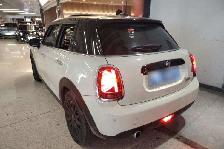 Used MINI 2019 1.5T COOPER Classic Edition Five-Door Version Exterior 2