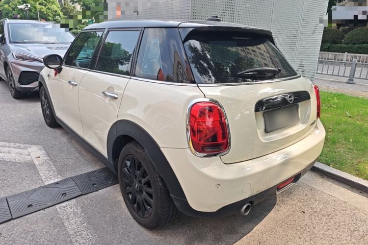 Used MINI 2019 1.5T COOPER Classic Edition Five-Door Version Exterior 2
