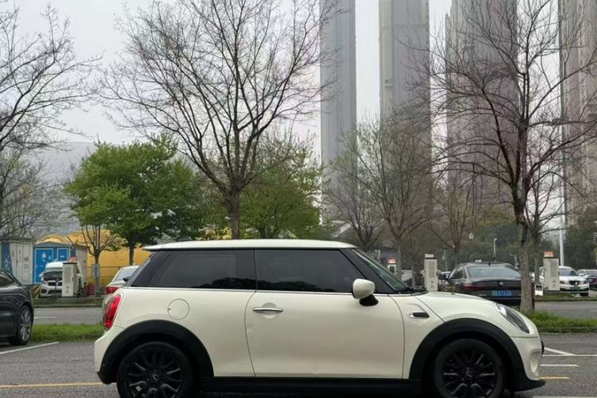Used MINI 2019 1.5T ONE PLUS Exterior 3