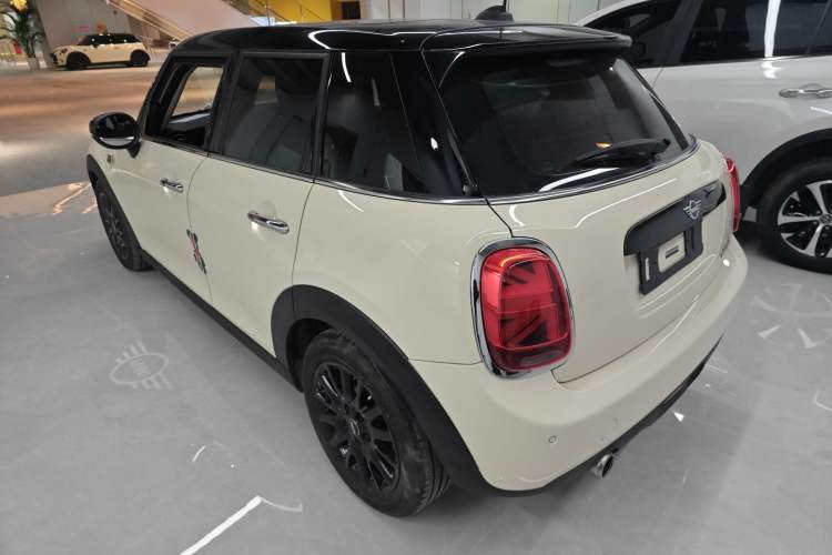 Used MINI 2019 1.5T COOPER Classic Edition Five-Door Version Exterior 3