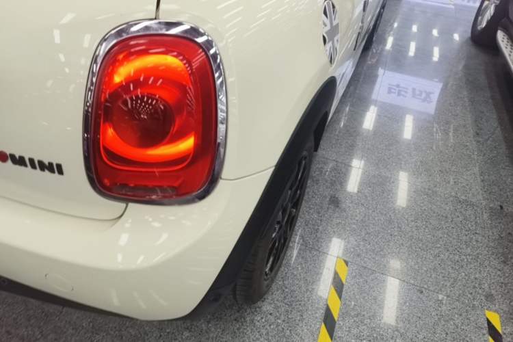 Used MINI 2019 1.5T ONE PLUS Exterior 3